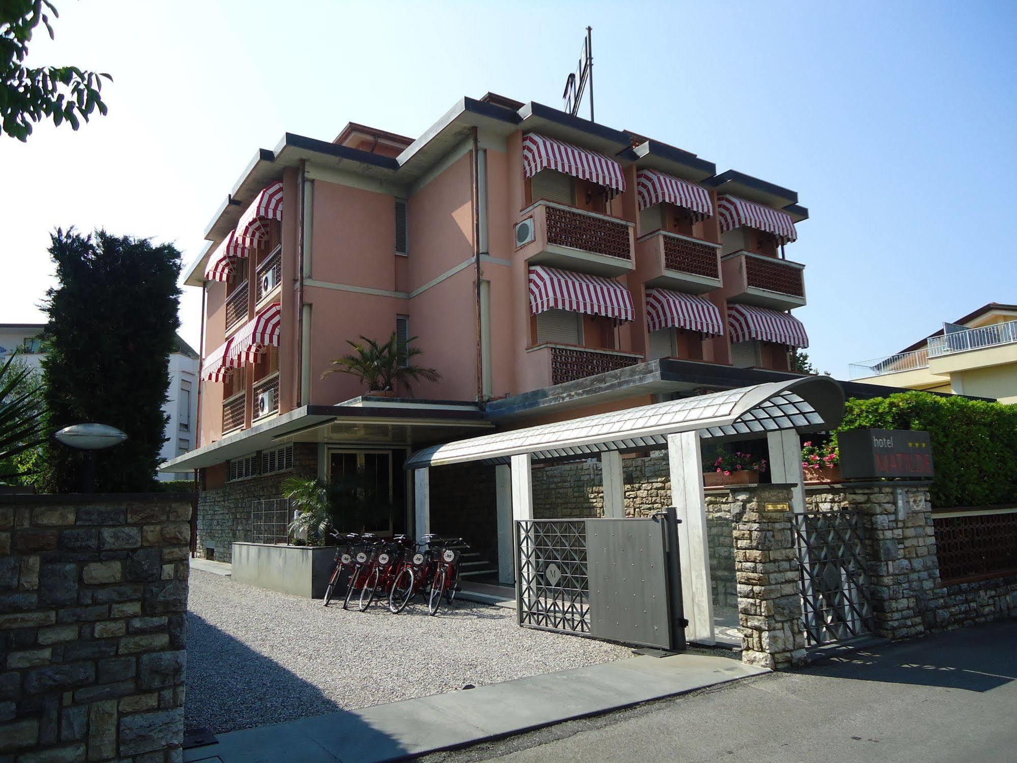 Hotel Matilde Marina di Massa Exterior photo