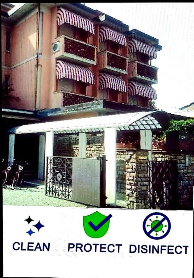 Hotel Matilde Marina di Massa Exterior photo